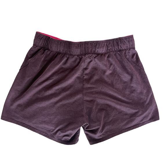 Nike Dri-Fit Women’s Maroon and Pink Shorts Size Small - Picture 2 of 3